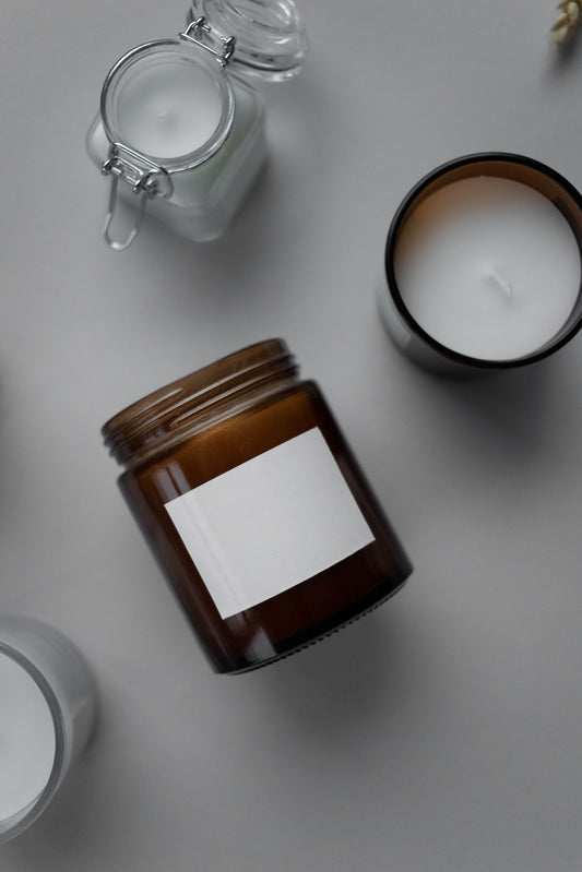 Louise Lakeside | Coconut Vanilla Scented Soy Candle